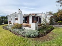 Maitencillo - Zapallar, MARBELLA, amplia casa 700 M2 terreno, 3 d +serv